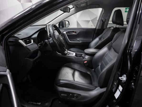 Toyota RAV4 V (XA50) с пробегом 2021 года, цена 3 450 000 рублей, 88751 км, внедорожник, Автокод Объявления