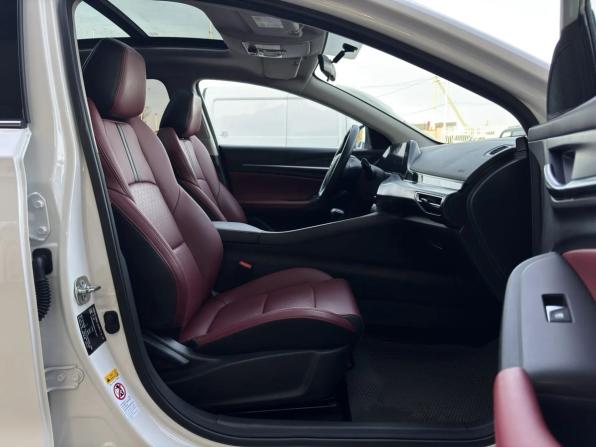 Changan Eado Plus I с пробегом 2023 года, цена 1 399 000 рублей, 84618 км, седан, Автокод Объявления