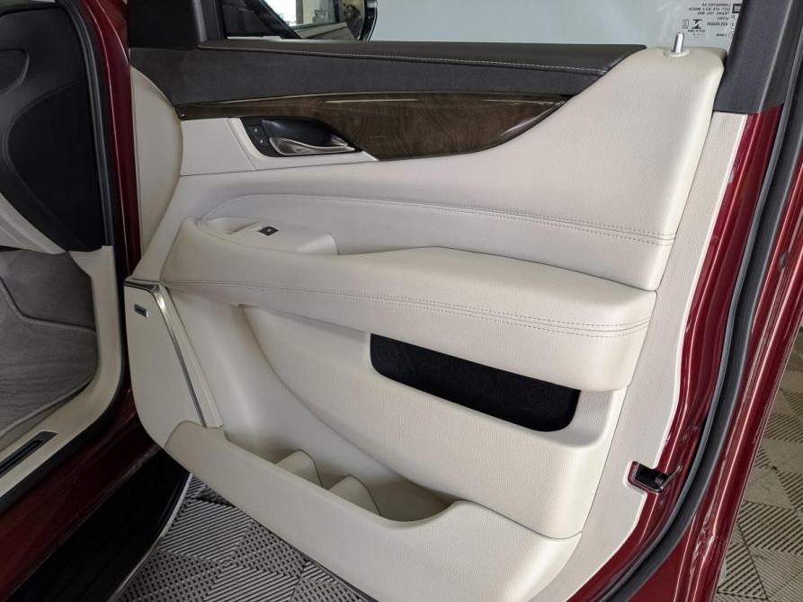 Cadillac Escalade IV Москва  - изображение 24