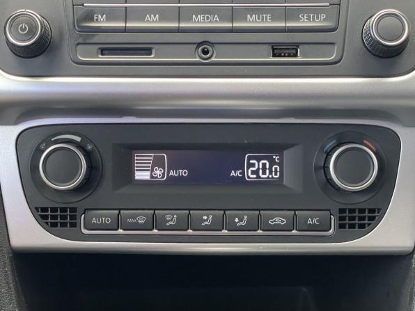 Volkswagen Polo V Рестайлинг с пробегом 2016 года, цена 1 177 000 рублей, 102847 км, седан, Автокод Объявления