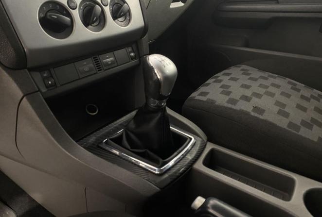 Ford Focus II с пробегом 2005 года, цена 260 000 рублей, 320434 км, хэтчбек, Автокод Объявления