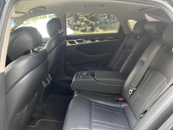 Hyundai Genesis II с пробегом 2014 года, цена 1 629 000 рублей, 233044 км, седан, Автокод Объявления