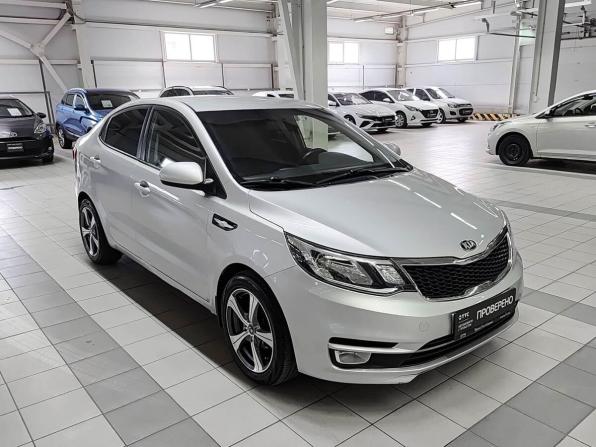 Kia Rio III Рестайлинг с пробегом 2016 года, цена 955 000 рублей, 140800 км, седан, Автокод Объявления