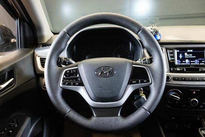 Hyundai Solaris II Рестайлинг с пробегом 2021 года, цена 1 200 000 рублей, 201706 км, седан, Автокод Объявления