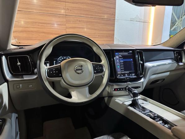 Volvo XC60 II с пробегом 2019 года, цена 3 999 990 рублей, 63452 км, внедорожник, Автокод Объявления