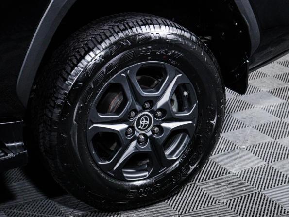 Toyota Land Cruiser 300 Series с пробегом 2022 года, цена 11 950 000 рублей, 33446 км, внедорожник, Автокод Объявления