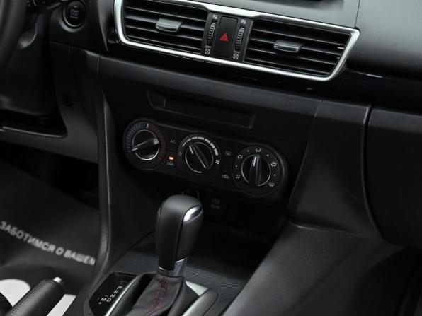 Mazda 3 III (BM) с пробегом 2013 года, цена 949 000 рублей, 131000 км, хэтчбек, Автокод Объявления