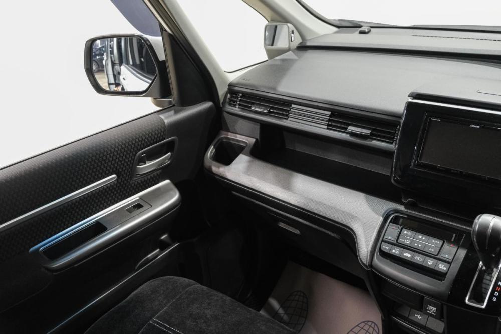 Honda Stepwgn V Рестайлинг Новокузнецк  - изображение 17