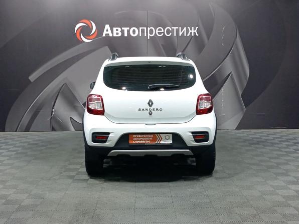 Renault Sandero II Рестайлинг с пробегом 2021 года, цена 949 000 рублей, 146130 км, хэтчбек, Автокод Объявления