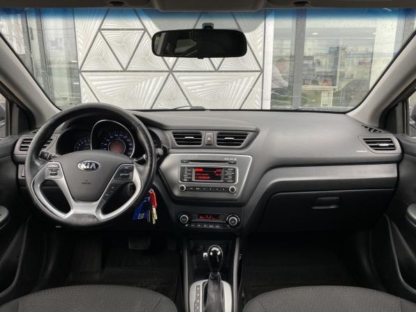 Kia Rio III Рестайлинг с пробегом 2016 года, цена 939 000 рублей, 171207 км, седан, Автокод Объявления
