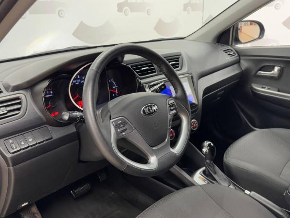 Kia Rio III Рестайлинг с пробегом 2016 года, цена 1 099 000 рублей, 121460 км, седан, Автокод Объявления