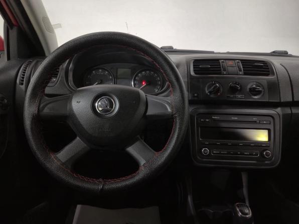 Skoda Fabia II Рестайлинг с пробегом 2013 года, цена 420 000 рублей, 296691 км, хэтчбек, Автокод Объявления