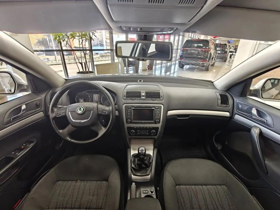 Skoda Octavia II (A5) Рестайлинг Москва  - изображение 10