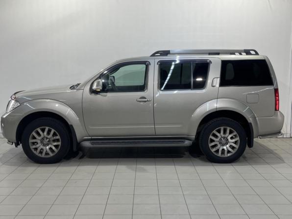 Nissan Pathfinder III Рестайлинг с пробегом 2012 года, цена 1 717 000 рублей, 260744 км, внедорожник, Автокод Объявления