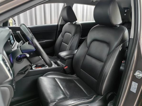 Kia Sportage IV Рестайлинг с пробегом 2019 года, цена 2 148 000 рублей, 125000 км, внедорожник, Автокод Объявления