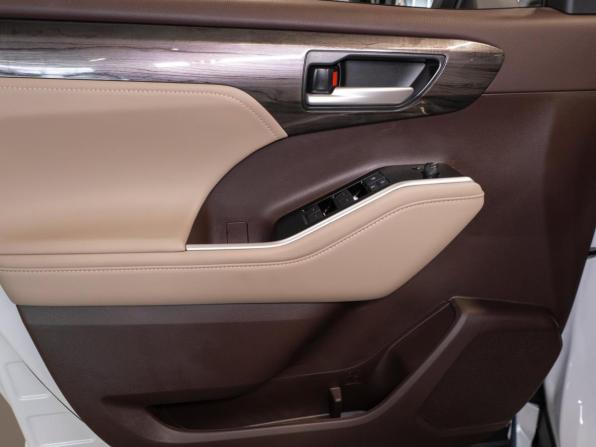 Toyota Highlander IV (XU70) с пробегом 2026 года, цена 5 950 000 рублей, 13 км, внедорожник, Автокод Объявления