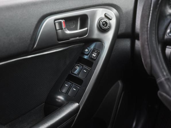 Kia Forte I с пробегом 2010 года, цена 879 000 рублей, 356588 км, седан, Автокод Объявления