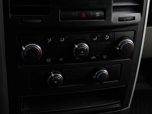 Dodge Caravan V с пробегом 2009 года, цена 1 110 000 рублей, 251157 км, минивэн, Автокод Объявления