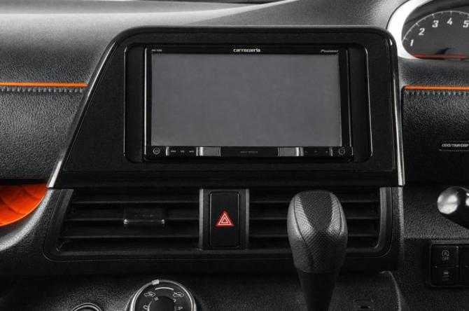 Toyota Sienta II Рестайлинг с пробегом 2021 года, цена 1 549 000 рублей, 98540 км, компактвэн, Автокод Объявления