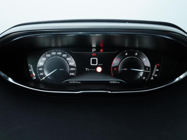 Peugeot 3008 II с пробегом 2019 года, цена 1 719 000 рублей, 141802 км, внедорожник, Автокод Объявления