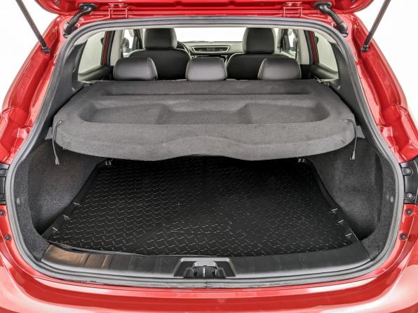 Nissan Qashqai II с пробегом 2017 года, цена 1 835 000 рублей, 76200 км, внедорожник, Автокод Объявления