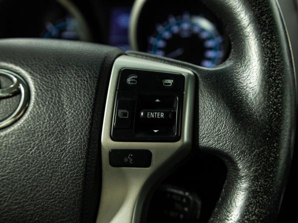 Toyota Land Cruiser Prado 150 Series с пробегом 2011 года, цена 2 299 585 рублей, 269010 км, внедорожник, Автокод Объявления