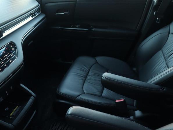 Honda Odyssey V Рестайлинг 2 с пробегом 2023 года, цена 4 790 000 рублей, 37805 км, минивэн, Автокод Объявления