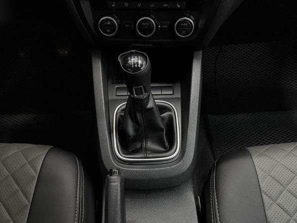 Volkswagen Jetta VI с пробегом 2012 года, цена 970 000 рублей, 205623 км, седан, Автокод Объявления