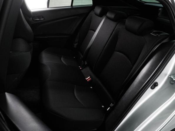 Toyota Prius IV (XW50) с пробегом 2019 года, цена 1 699 000 рублей, 111685 км, лифтбек, Автокод Объявления