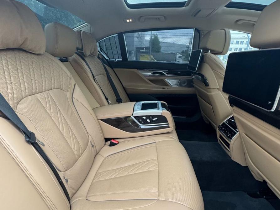 BMW 7 серии VI (G11/G12) Рестайлинг Москва  - изображение 9