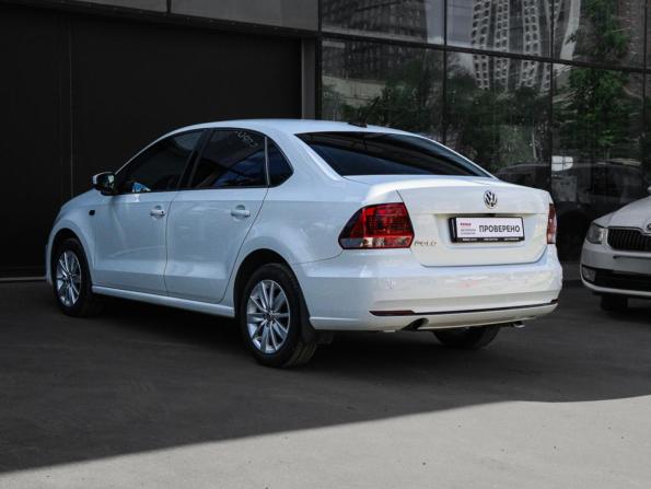 Volkswagen Polo V Рестайлинг с пробегом 2017 года, цена 1 170 000 рублей, 131220 км, седан, Автокод Объявления