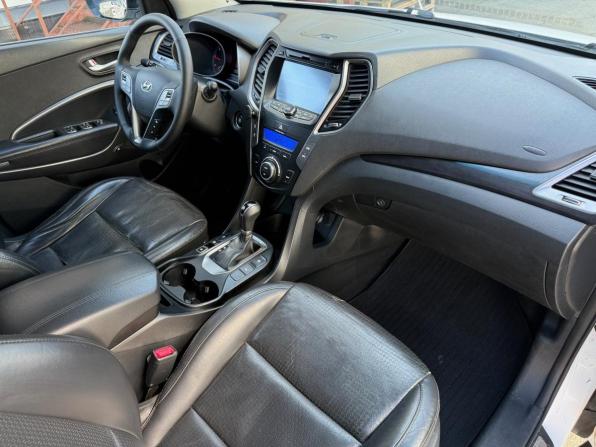 Hyundai Santa Fe III с пробегом 2012 года, цена 1 300 000 рублей, 305895 км, внедорожник, Автокод Объявления