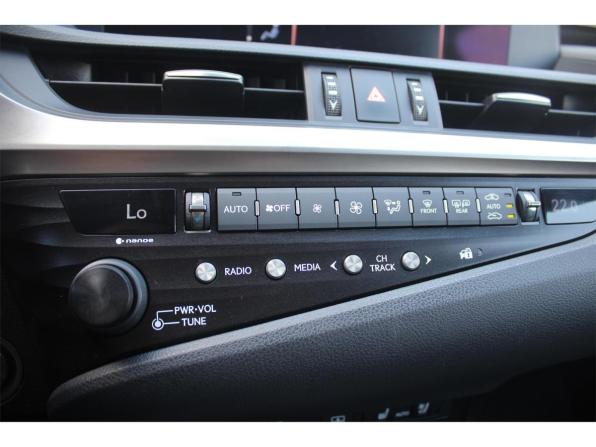 Lexus ES VII с пробегом 2019 года, цена 3 440 000 рублей, 106524 км, седан, Автокод Объявления