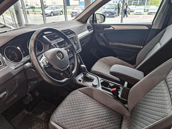 Volkswagen Tiguan II с пробегом 2018 года, цена 2 900 000 рублей, 54028 км, внедорожник, Автокод Объявления