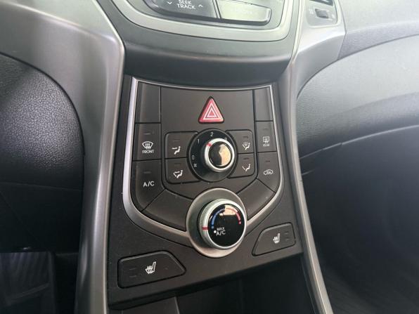 Hyundai Elantra V (MD) Рестайлинг с пробегом 2015 года, цена 1 379 000 рублей, 149605 км, седан, Автокод Объявления