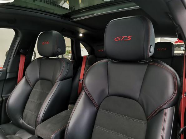 Porsche Macan I Рестайлинг с пробегом 2021 года, цена 7 750 000 рублей, 50878 км, внедорожник, Автокод Объявления