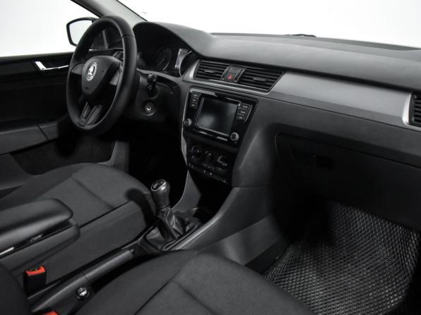 Skoda Rapid I Рестайлинг с пробегом 2018 года, цена 1 230 000 рублей, 88227 км, лифтбек, Автокод Объявления