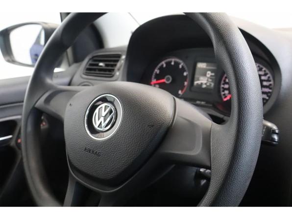 Volkswagen Polo V Рестайлинг с пробегом 2018 года, цена 1 089 000 рублей, 135016 км, седан, Автокод Объявления