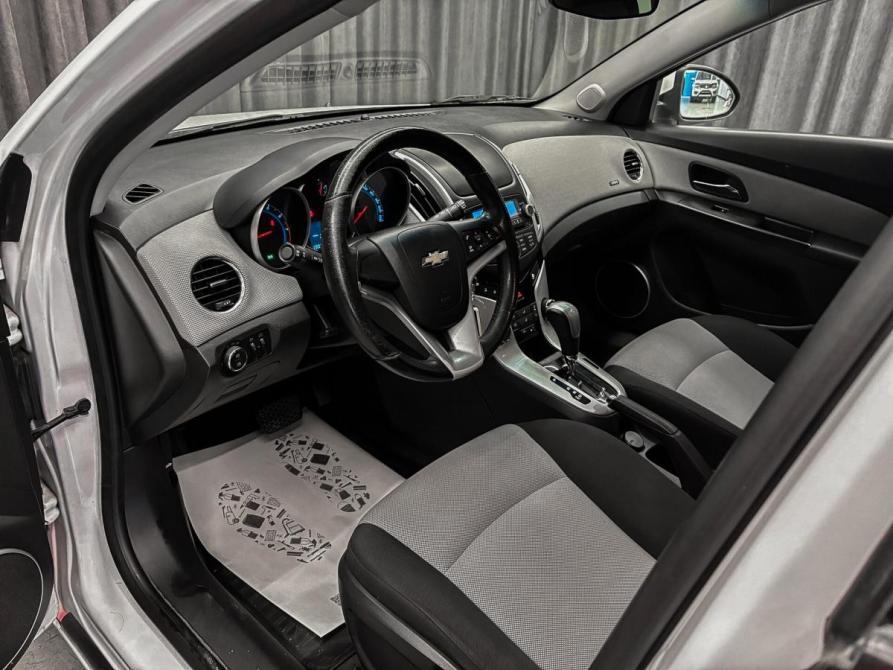 Chevrolet Cruze I Рестайлинг Красноярск  - изображение 9
