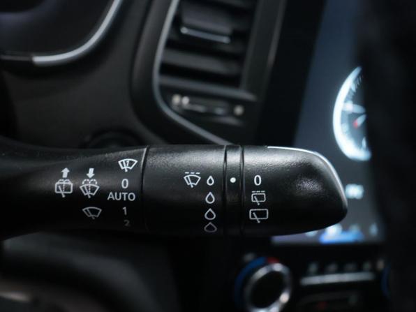 Renault Megane IV с пробегом 2017 года, цена 1 288 700 рублей, 174938 км, универсал, Автокод Объявления