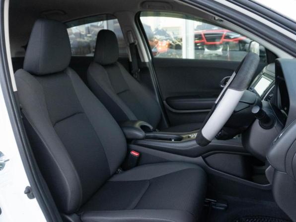 Honda Vezel I с пробегом 2018 года, цена 1 701 000 рублей, 90838 км, внедорожник, Автокод Объявления