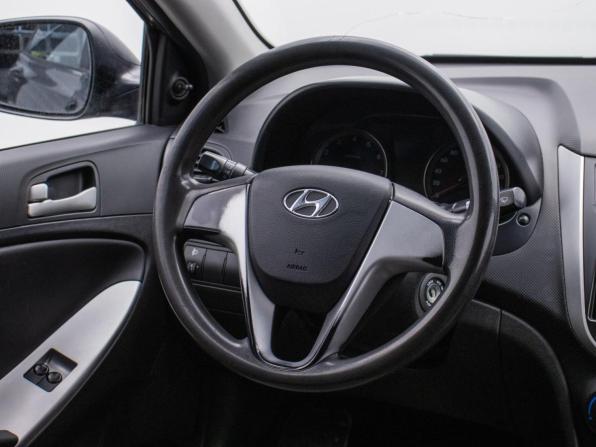 Hyundai Solaris I с пробегом 2013 года, цена 945 000 рублей, 137801 км, седан, Автокод Объявления