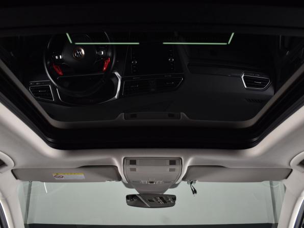 Volkswagen Tiguan II с пробегом 2018 года, цена 2 664 995 рублей, 150199 км, внедорожник, Автокод Объявления