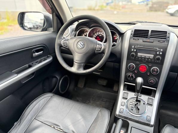Suzuki Grand Vitara II Рестайлинг с пробегом 2010 года, цена 930 000 рублей, 222000 км, внедорожник, Автокод Объявления