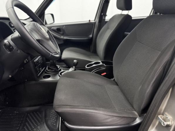 Chevrolet Niva I Рестайлинг с пробегом 2017 года, цена 775 000 рублей, 91396 км, внедорожник, Автокод Объявления