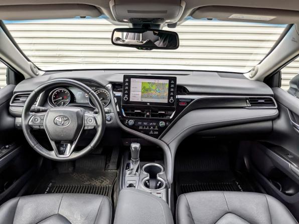 Toyota Camry VIII (XV70) Рестайлинг с пробегом 2021 года, цена 3 535 000 рублей, 63985 км, седан, Автокод Объявления