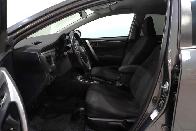 Toyota Corolla XI (E160 E170 E180) с пробегом 2013 года, цена 1 325 000 рублей, 120000 км, седан, Автокод Объявления