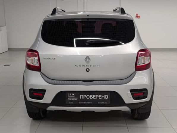 Renault Sandero II с пробегом 2016 года, цена 899 000 рублей, 137771 км, хэтчбек, Автокод Объявления