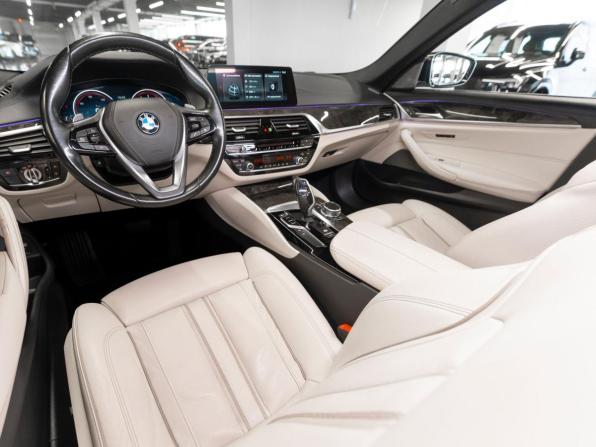 BMW 5 серии VII (G30/G31/G38) с пробегом 2018 года, цена 3 090 000 рублей, 152588 км, седан, Автокод Объявления