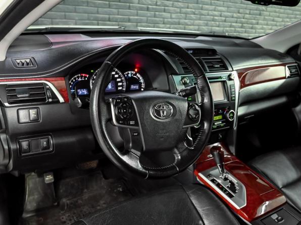 Toyota Camry VII (XV50) с пробегом 2014 года, цена 1 840 000 рублей, 204071 км, седан, Автокод Объявления